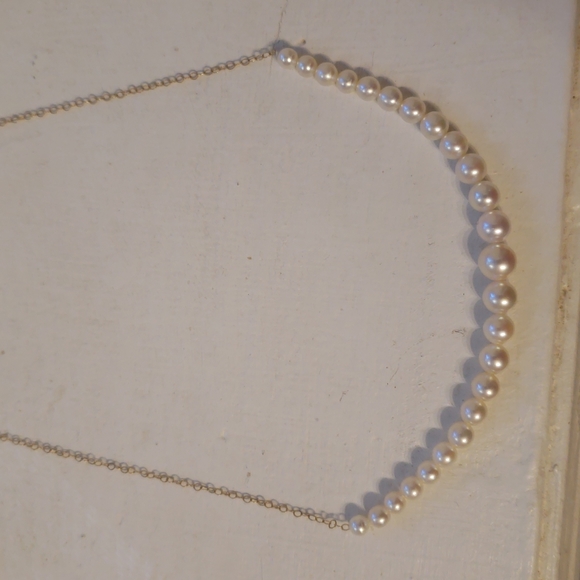 Graduated Pearls (25) necklace on 14k gold chain. From Wilson & Son, Scarsdale. - Picture 6 of 10